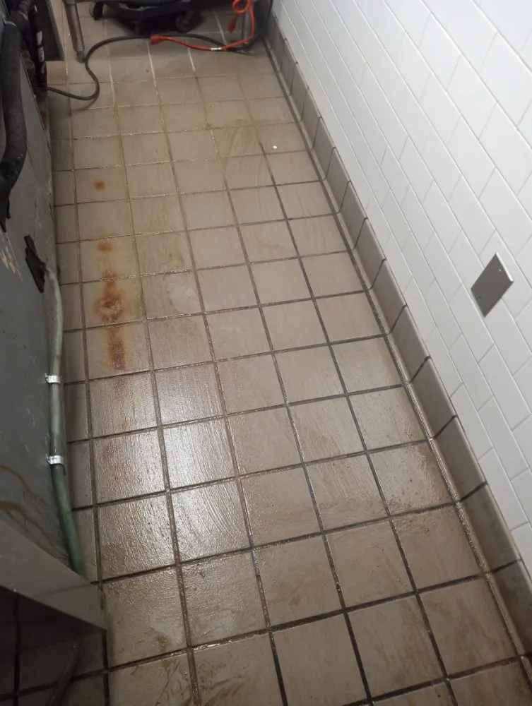 Professional lawn mowing service in Santa Barbara, CA - Andrew Maintenance Services