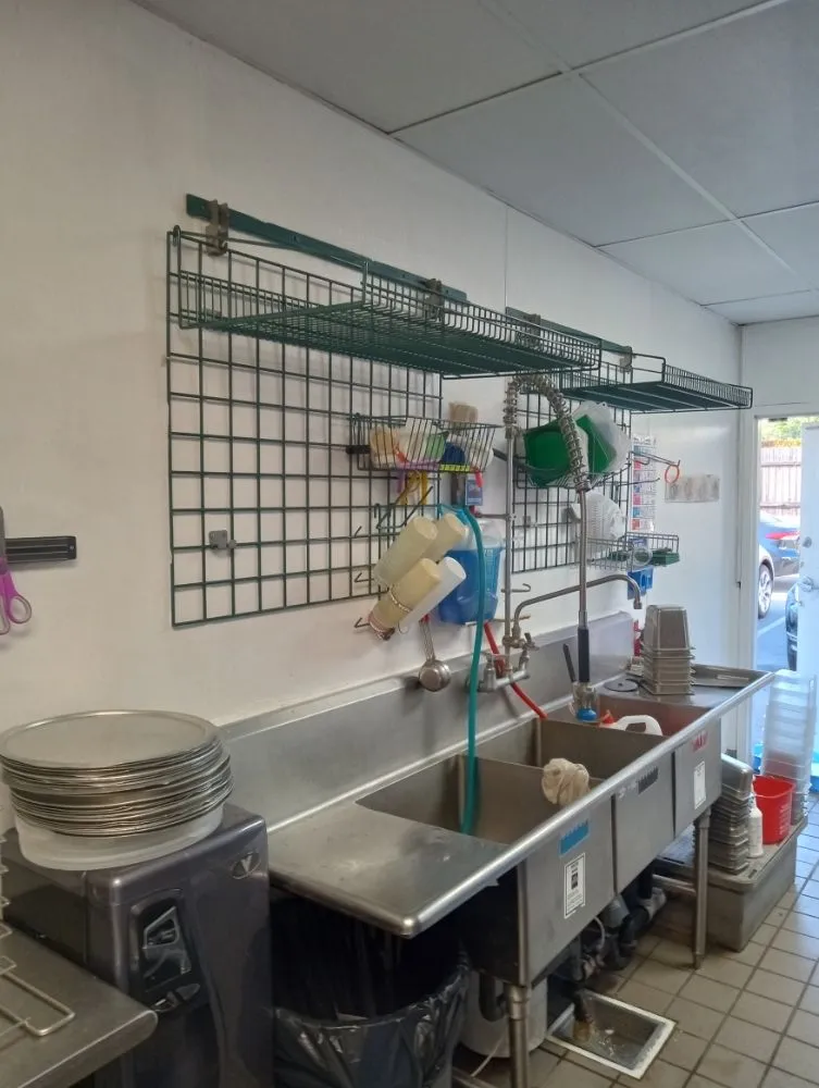 Expert yard maintenance for homes in Santa Barbara, CA by Andrew Maintenance Services