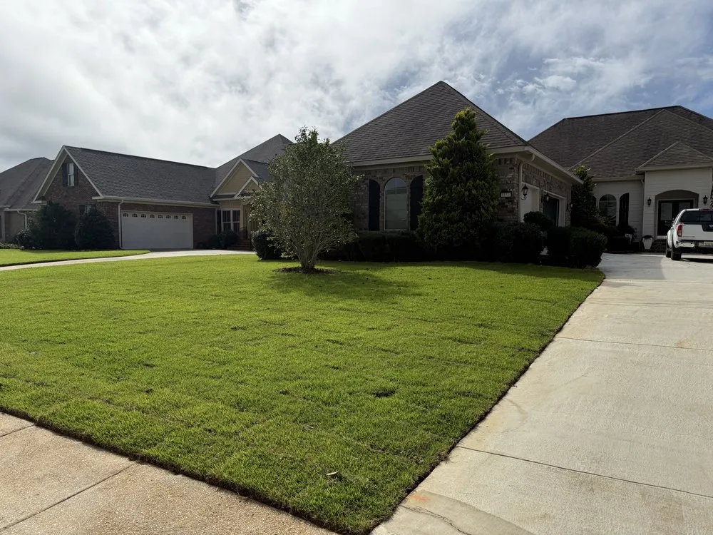Custom garden landscaping in Daphne, AL by Andrews Lawn & Garden