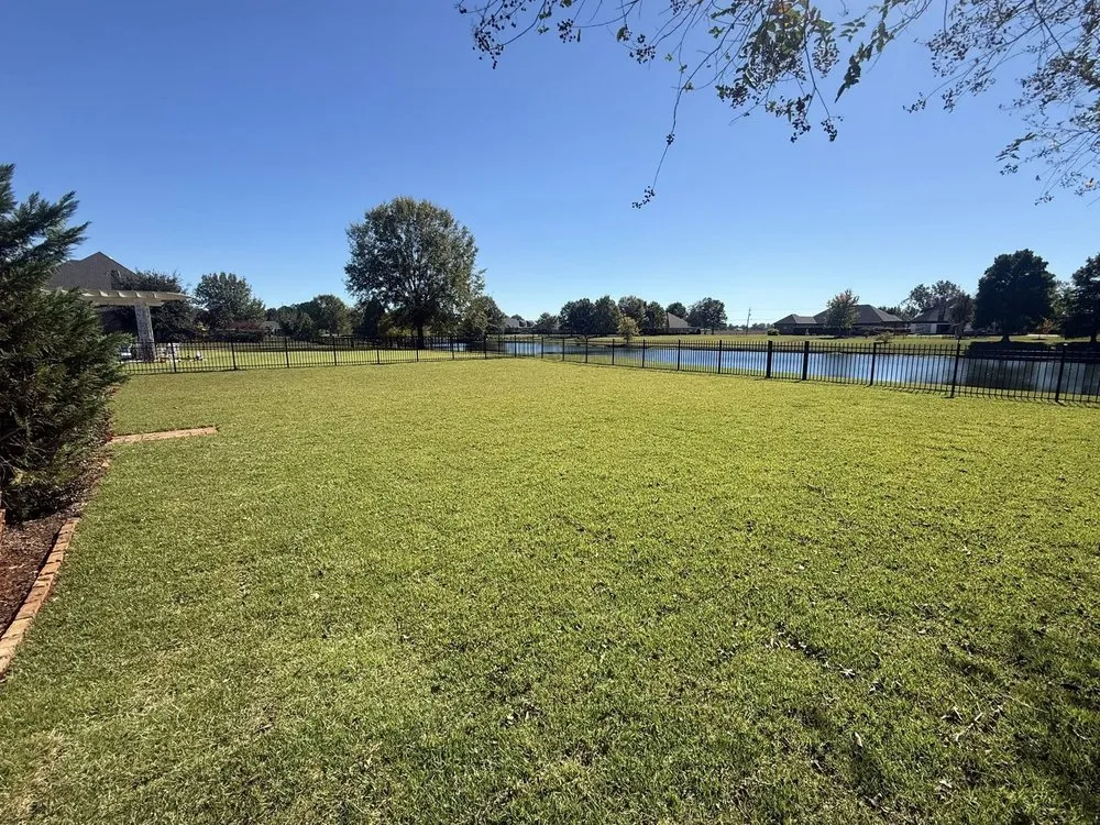 Affordable landscaping services for residential properties in Daphne, AL by Andrews Lawn & Garden