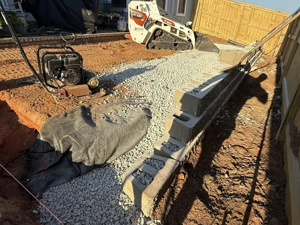 Reliable yard maintenance for year-round maintenance in Daphne, AL by Andrews Lawn & Garden