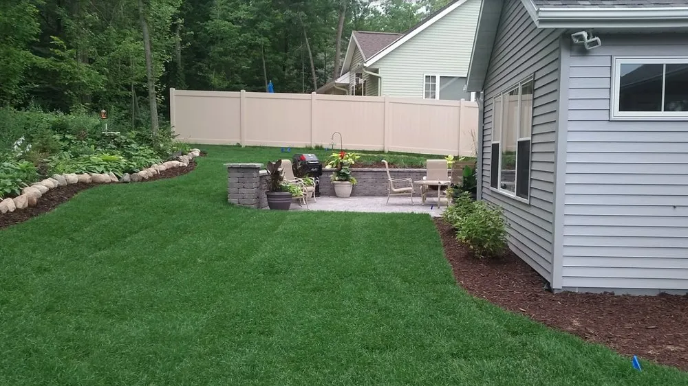 Affordable garden landscaping in Oak Brook, IL - Andrew's Lawn and Snow