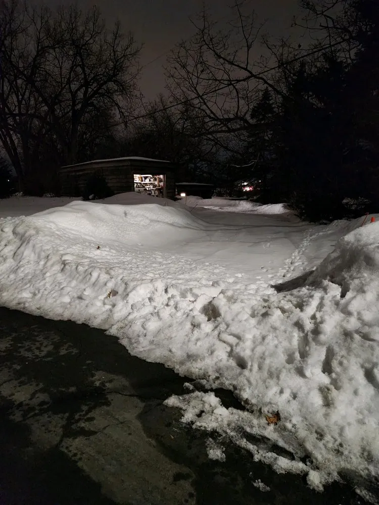 Affordable outdoor landscaping for homes across Oak Brook, IL - Andrew's Lawn and Snow