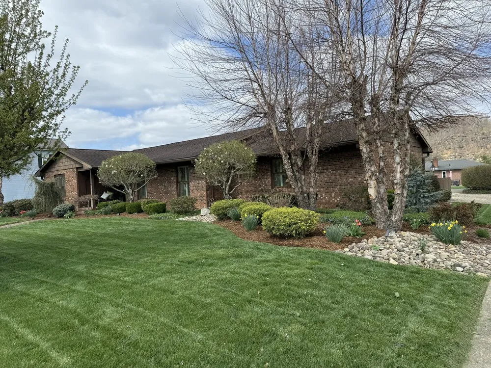 Reliable lawn care service for homes across Ironton, OH - Andrew's Lawn Maintenance