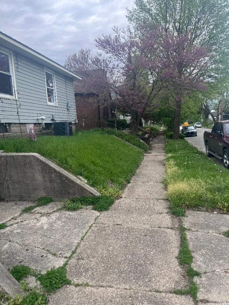 Top-rated yard maintenance in Kokomo, IN by Andrew's Mowing Landscaping and More