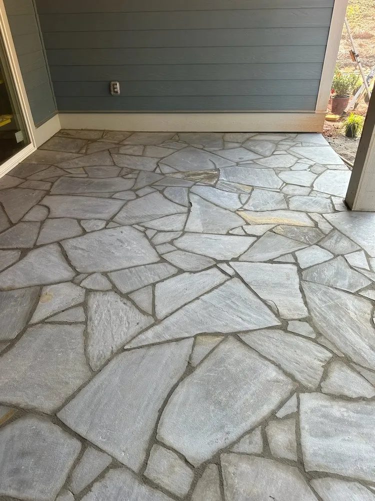 Local lawn mowing service in Seneca, SC by Andrey Homes