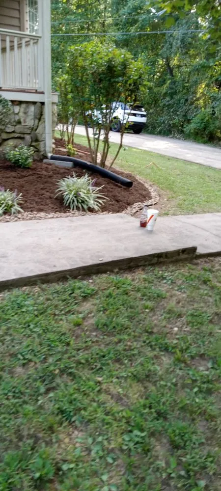 Expert residential landscaping in Clarksville, TN - Androws Lawn and Landscaping