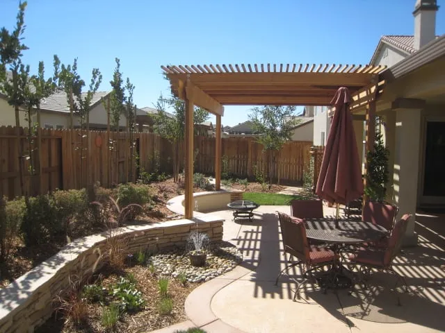 Affordable lawn care service in Woodland, CA by Andy Gagnon Landscapes