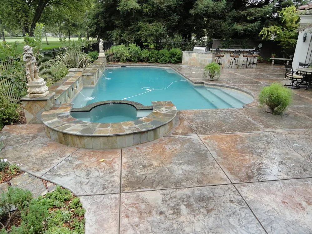 Top-rated yard maintenance in Woodland, CA by Andy Gagnon Landscapes