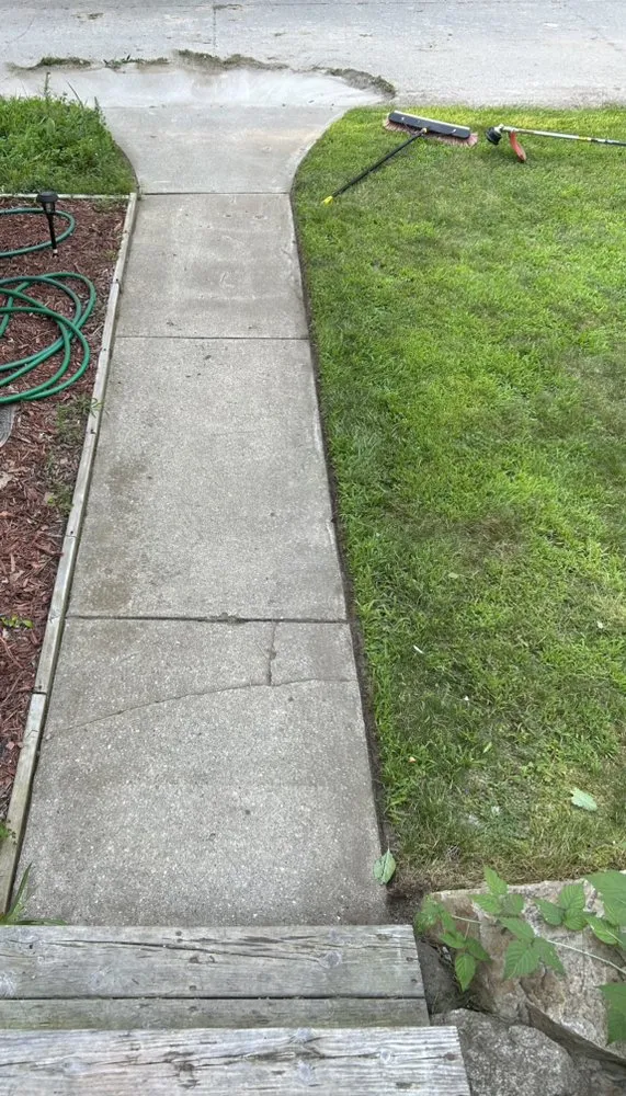 Local yard cleanup service experts serving Newaygo, MI - Andys Lawncare