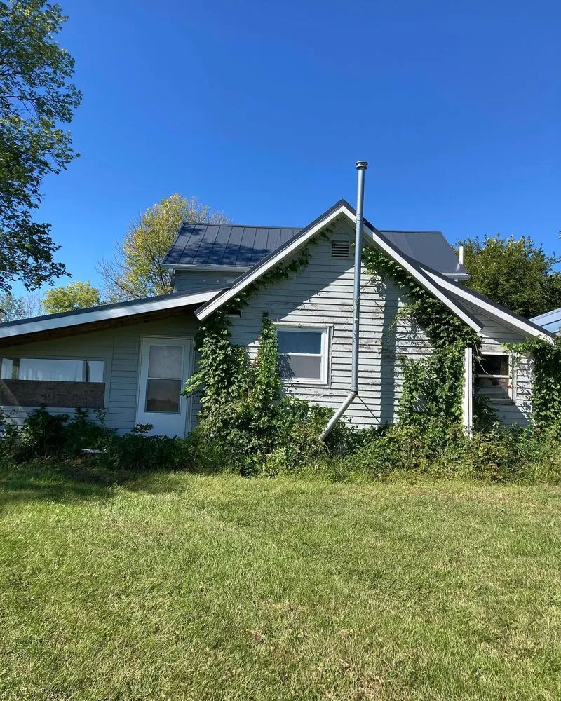 Custom landscape design in Dallas Center, IA - Andy's Neighborhood Lawncare