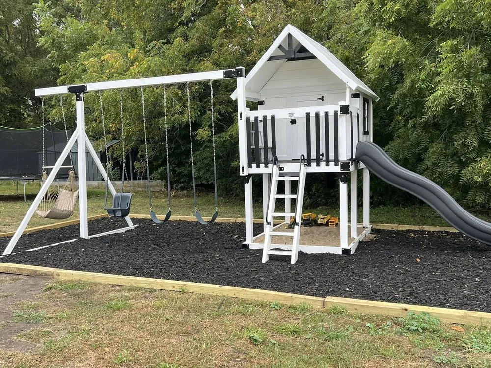 Local yard maintenance in Dallas Center, IA - Andy's Neighborhood Lawncare