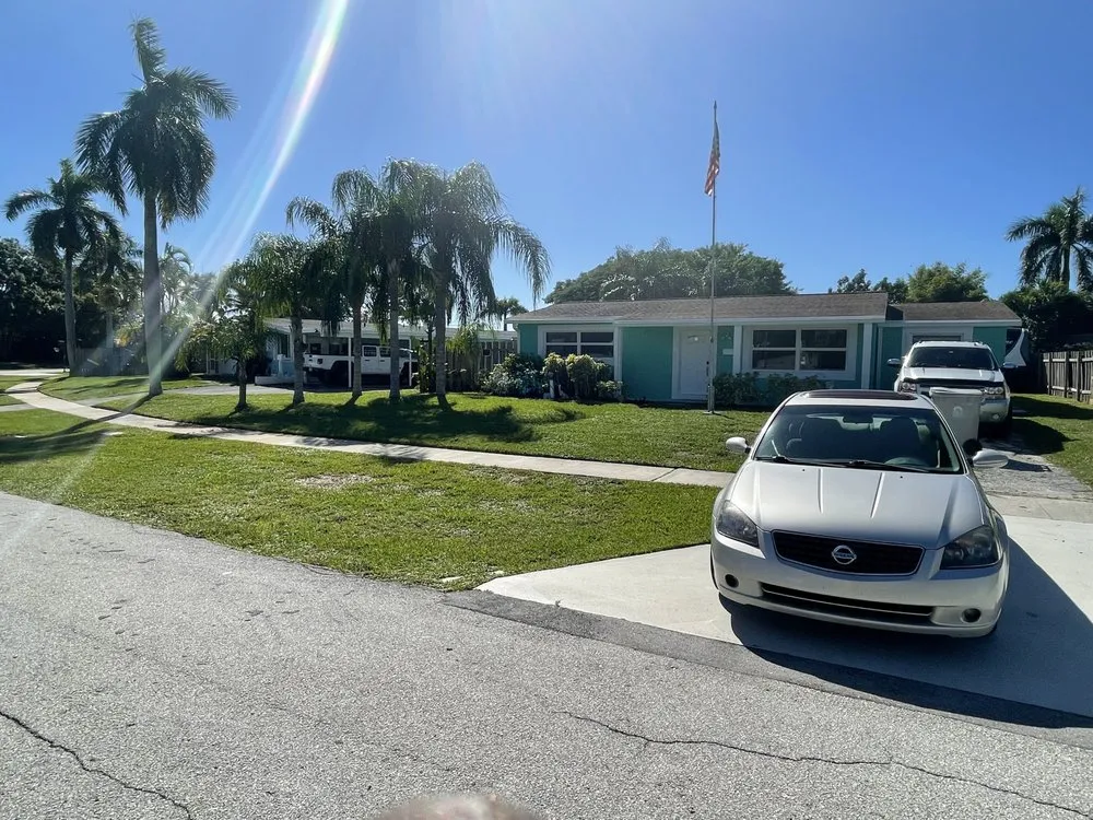 Affordable residential landscaping for residential properties in West Palm Beach, FL by Anel's Lawn Care