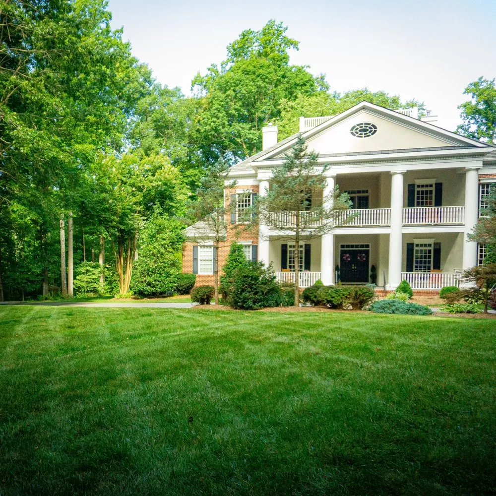 Custom yard cleanup service experts serving Fredericksburg, VA - Angel Tree Services