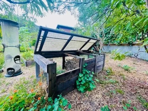 Professional outdoor landscaping experts serving San Francisco, CA - Angela's Garden Health and Maintenance