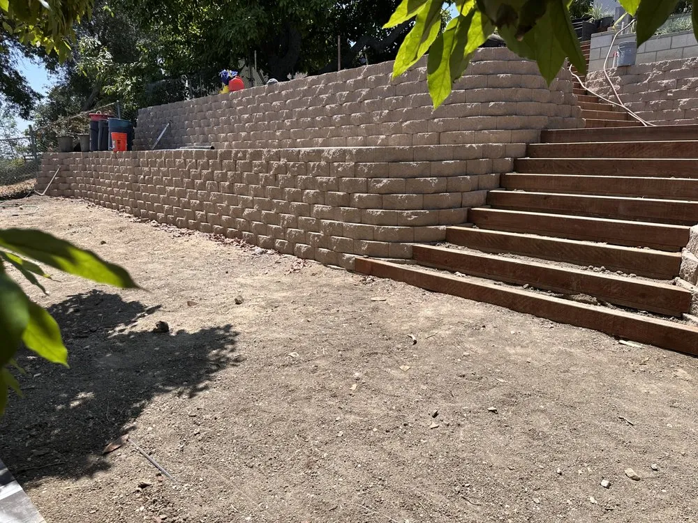 Custom lawn mowing service experts serving Pomona, CA - Angeles Landscaping and Construction