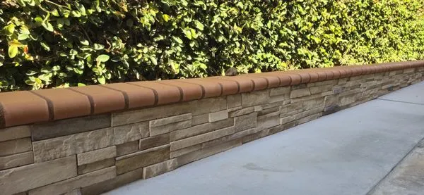 Angeles Landscaping and Construction Logo