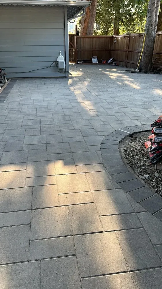 Expert lawn care service in Auburn, WA - Angeles Landscaping