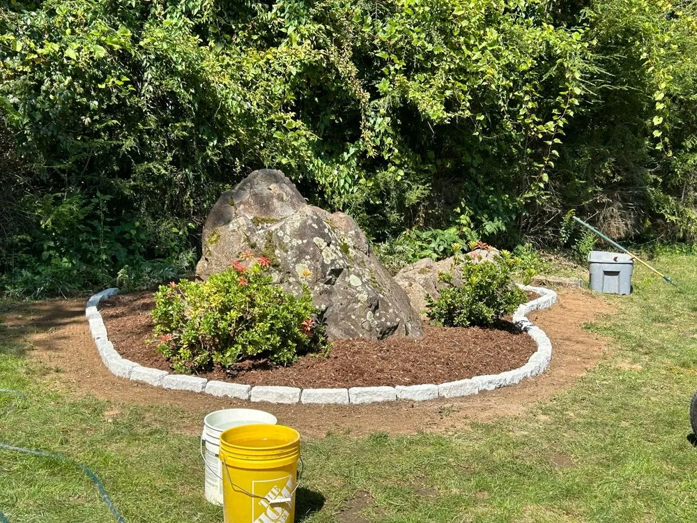 Custom residential landscaping experts serving Pleasant Valley, NY - Angelina's General Construction