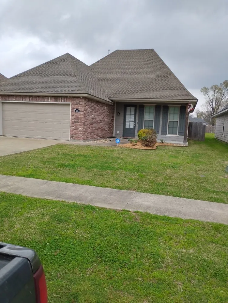 Professional outdoor landscaping in Lafayette, LA by Angelles Lawn, Tree and Pressure Washing