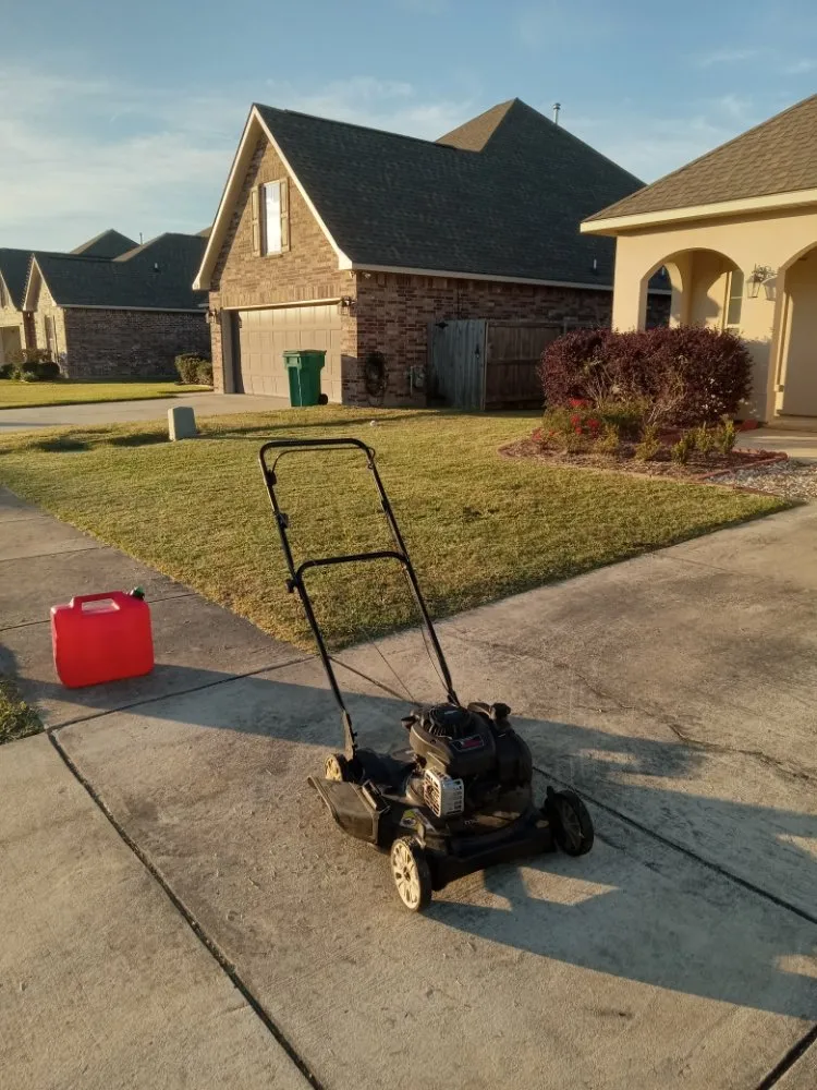 Professional outdoor landscaping experts serving Lafayette, LA - Angelles Lawn, Tree and Pressure Washing