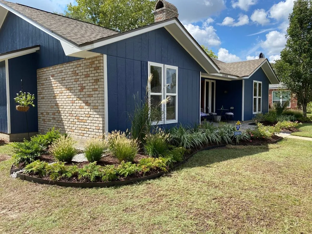 Professional garden landscaping for beautiful yards across Baton Rouge, LA - Angelo's Landscape Group