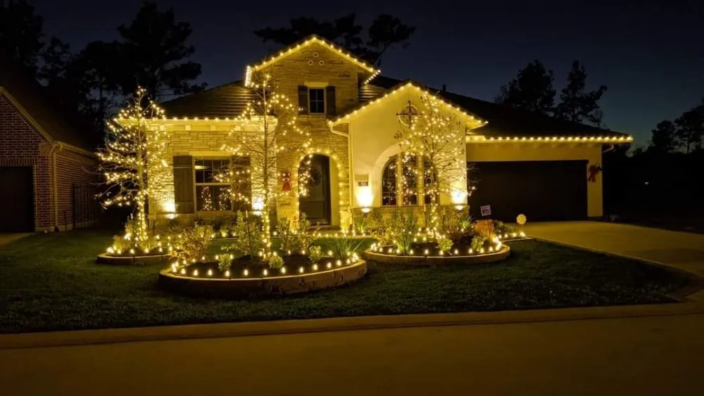 Expert lawn mowing service experts serving Houston, TX - Angel's Garden Lawn & Landscape