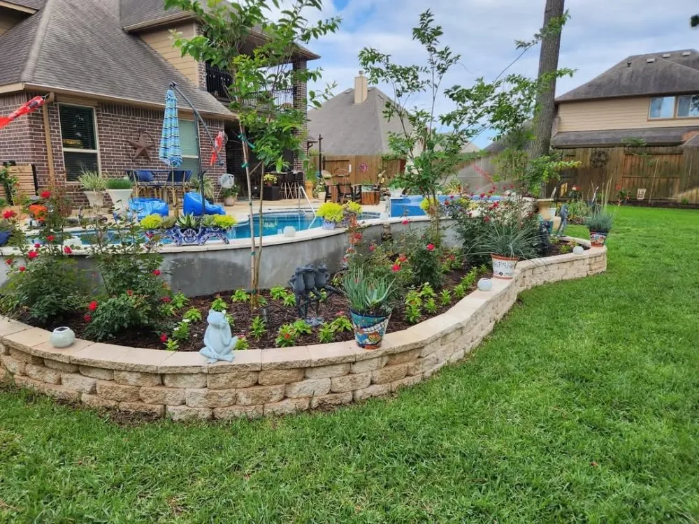 Reliable lawn care service in Houston, TX - Angel's Garden Lawn & Landscape