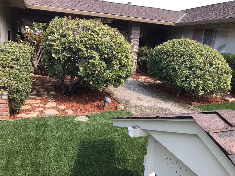 Custom residential landscaping experts serving Menlo Park, CA - Angel's Gardening Service MB