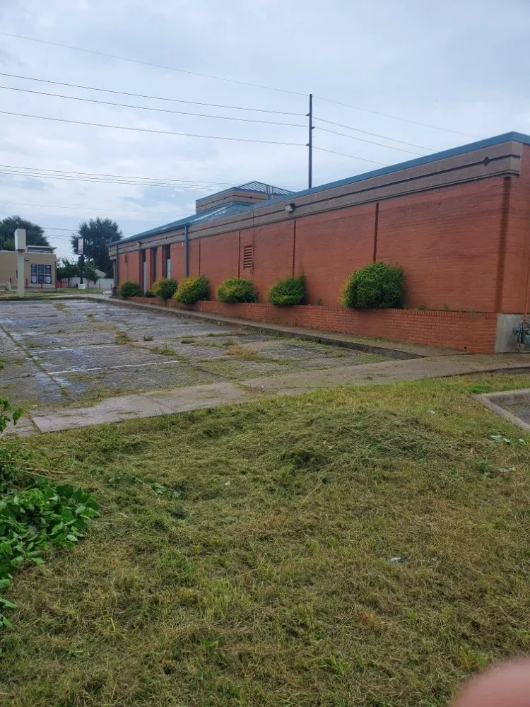 Custom yard maintenance near you across Oklahoma City, OK - Angels Junk Removal