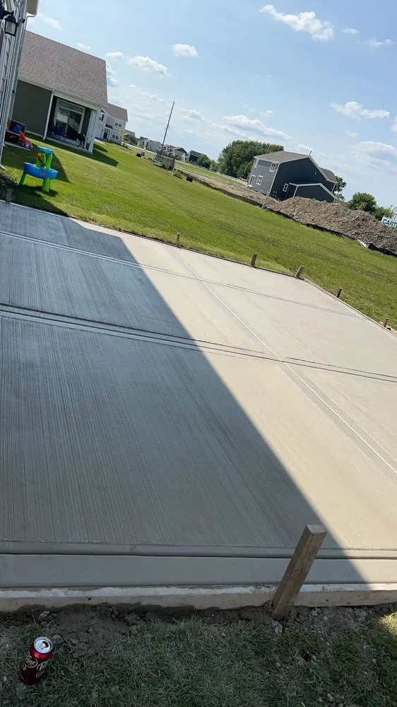 Affordable lawn mowing service experts serving Tinley Park, IL - Angels Landscape And Concrete