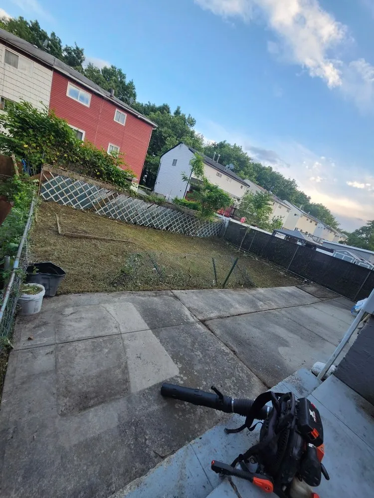 Professional garden landscaping in Flushing, NY by Angel's Landscaping