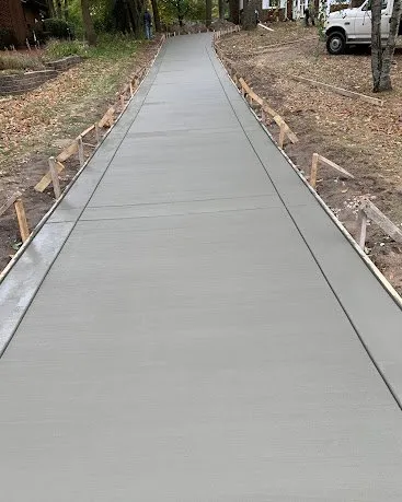 Trusted yard cleanup service experts serving Lansing, IL - Angel's Lawn Maintenance