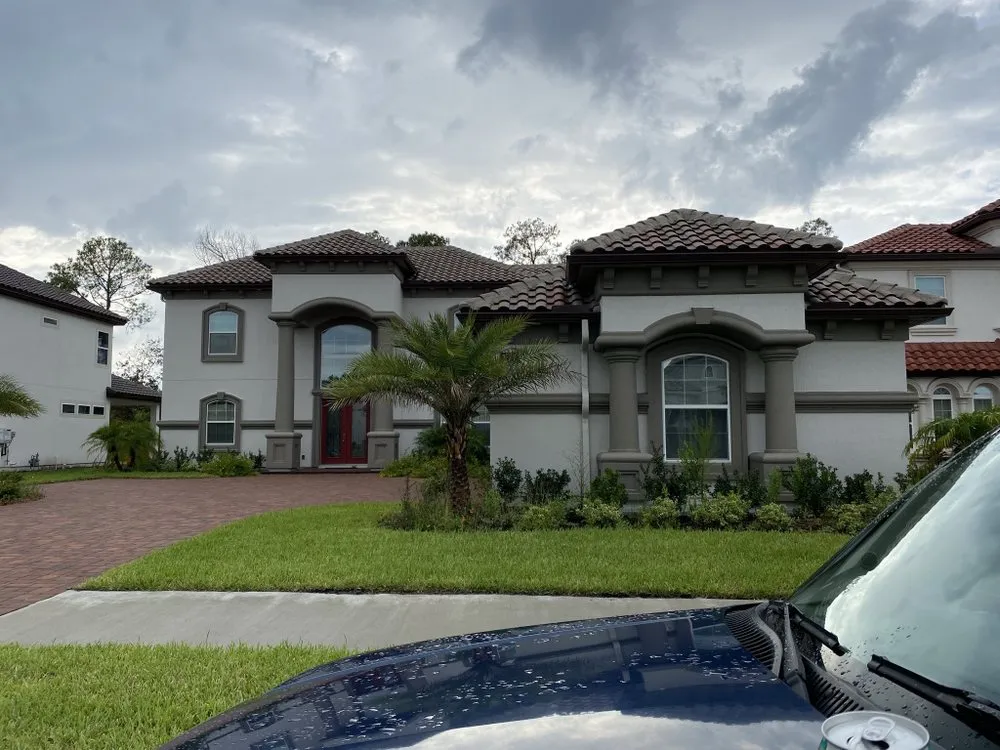 Top-rated yard maintenance in Jacksonville, FL - Angel’s Lawn Service