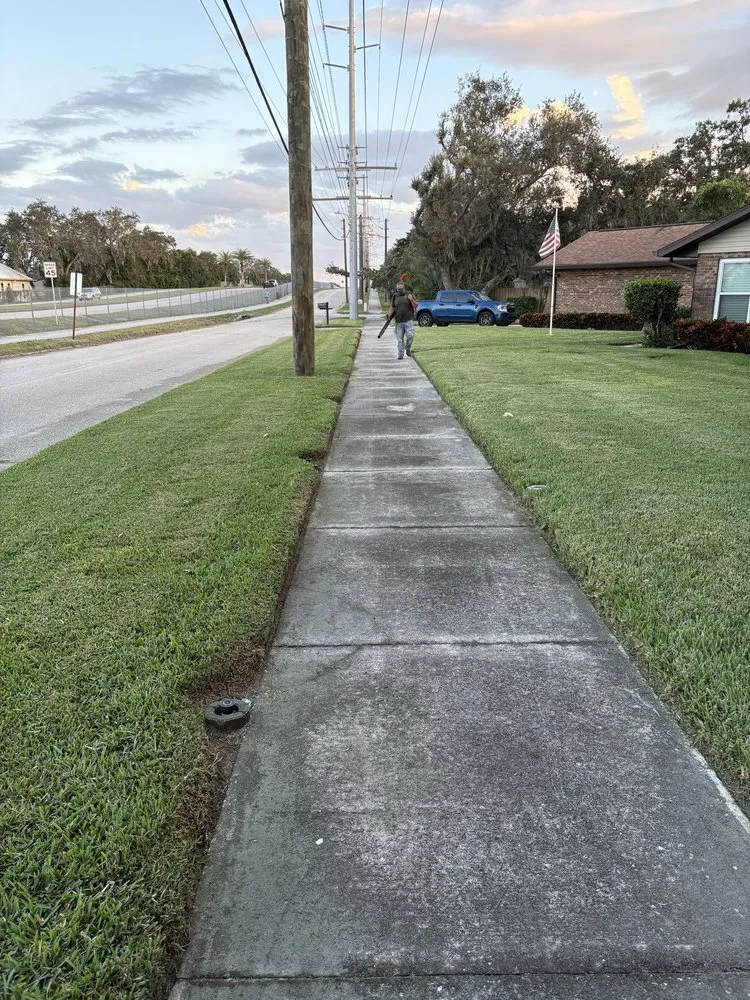 Expert residential landscaping near you across Avon Park, FL - Angels Premium Cutz