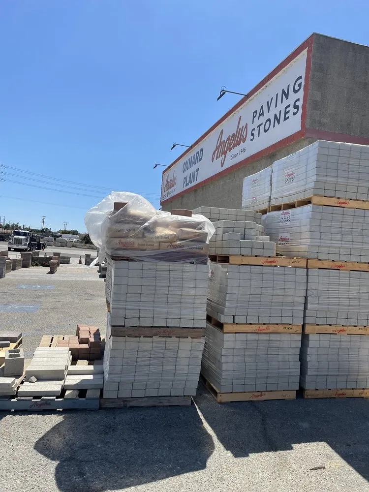 Affordable yard maintenance experts serving Oxnard, CA - Angelus Block Co