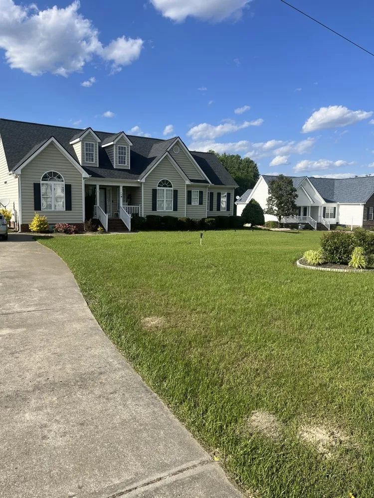 Expert yard cleanup service in Nashville, NC - Angie’s Lawn Maintenance and Landscape