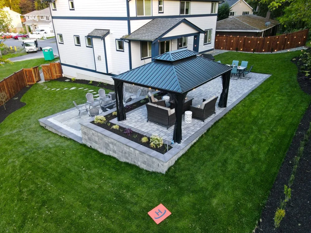 Professional outdoor landscaping in Algona, WA by Angkorscape