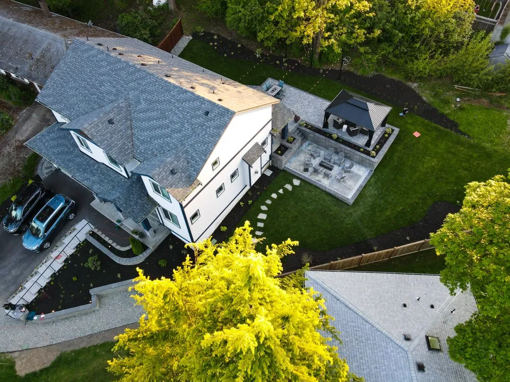 Top-rated yard cleanup service for year-round maintenance in Algona, WA by Angkorscape