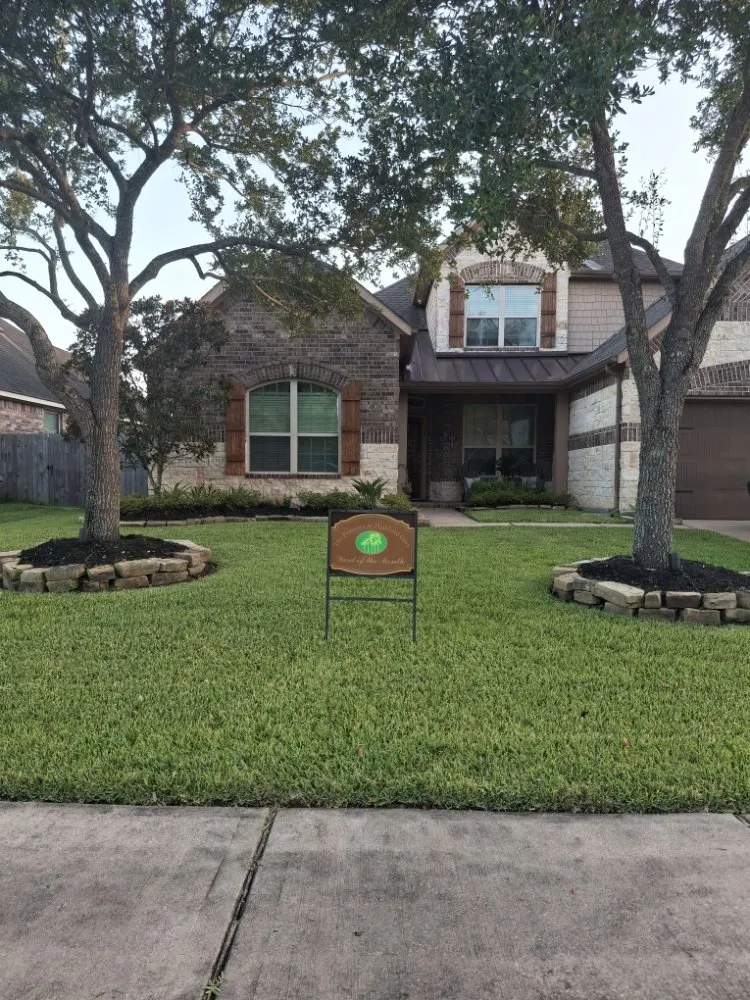 Trusted lawn care service near you across Houston, TX - Anival's Landscaping