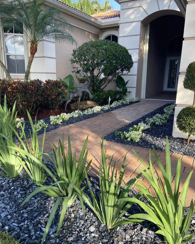 Local yard maintenance in Kent, WA - Annabella Chacon Landscaping