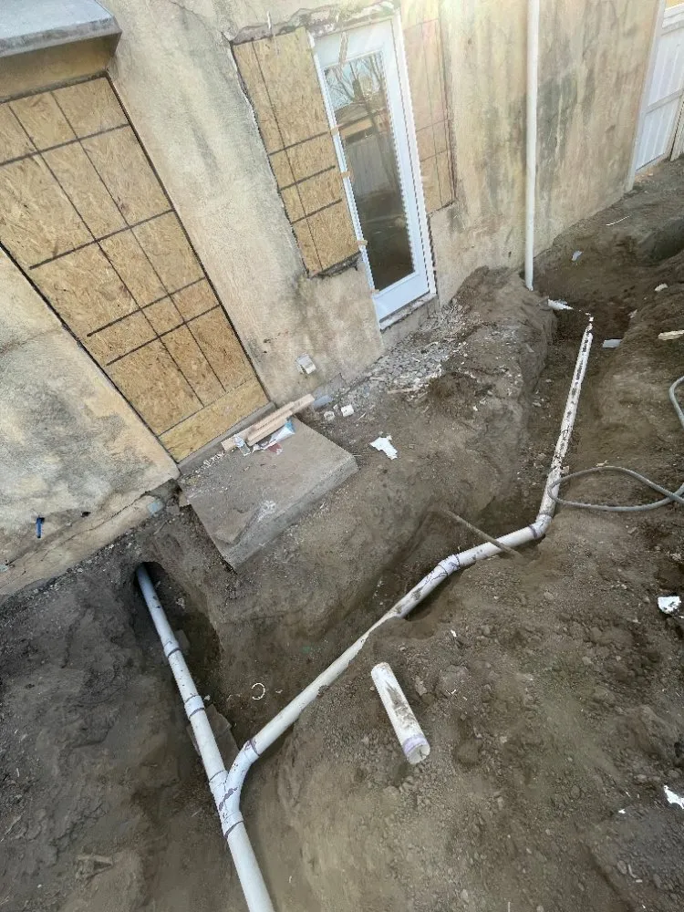 Professional residential landscaping in Alamogordo, NM by Annalisakings construction