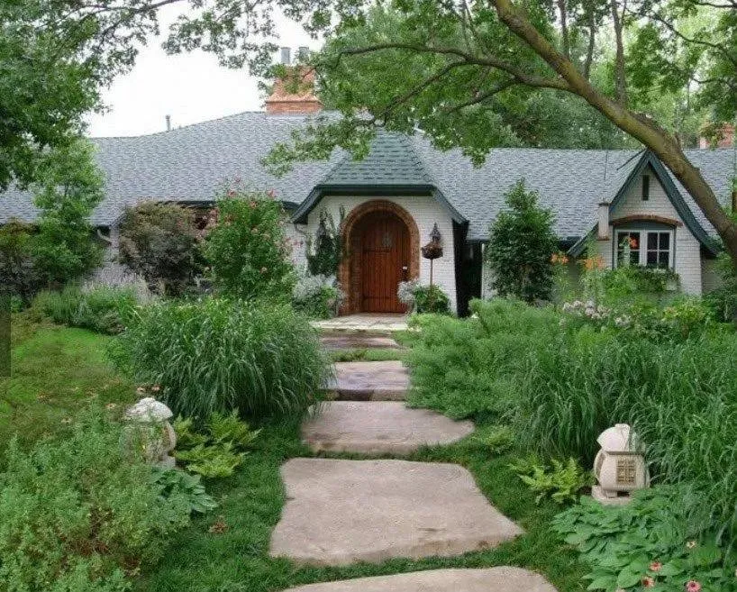 Trusted garden landscaping near you in Annapolis, MD by Annapolis Landscaping Maintenance