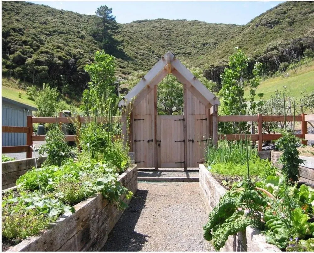 Expert yard maintenance for homes across Annapolis, MD - Annapolis Landscaping Maintenance