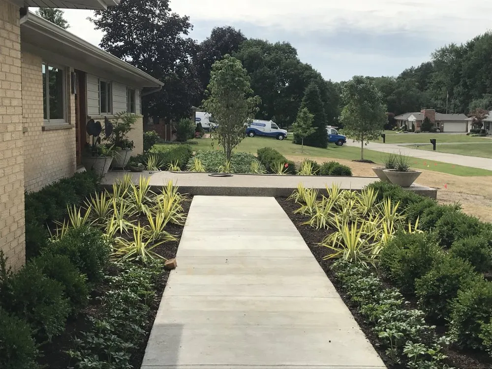 Reliable yard cleanup service in Waterford, MI by Annie's Garden Designs