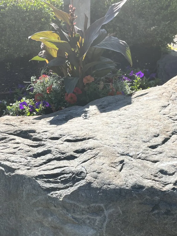 Reliable landscaping services in Waterford, MI by Annie's Garden Designs