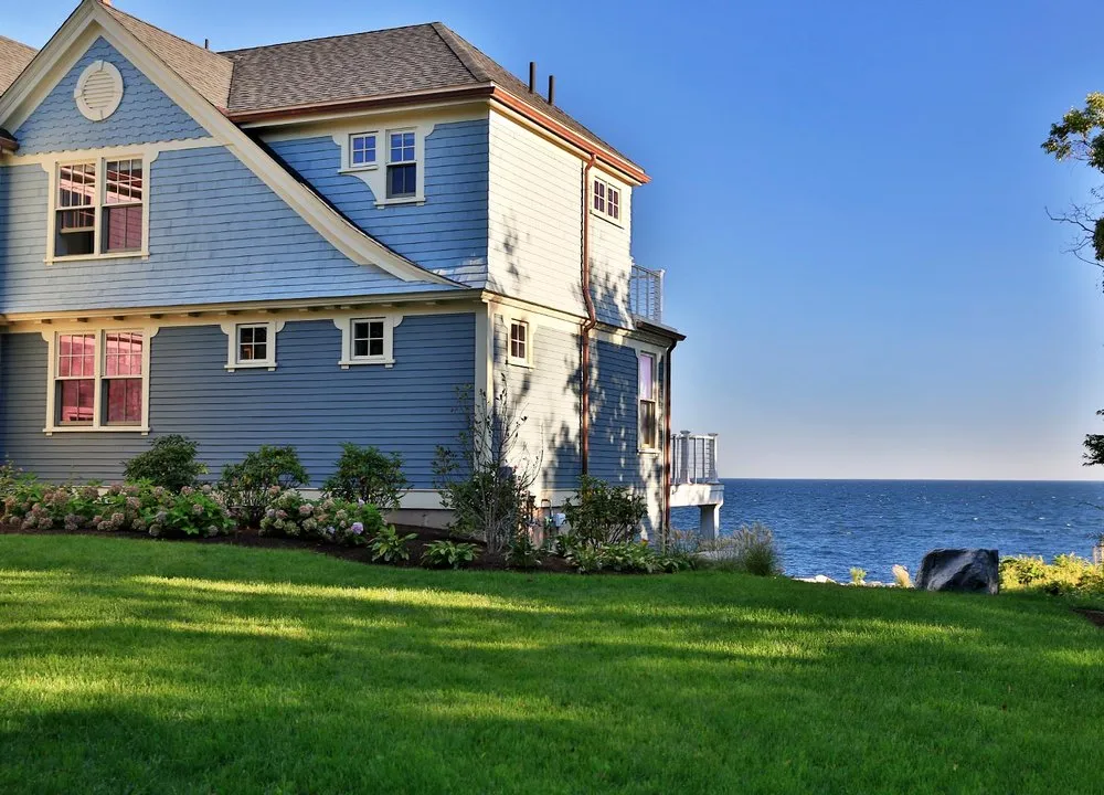 Professional yard cleanup service in Gloucester, MA - Annisquam Landcare