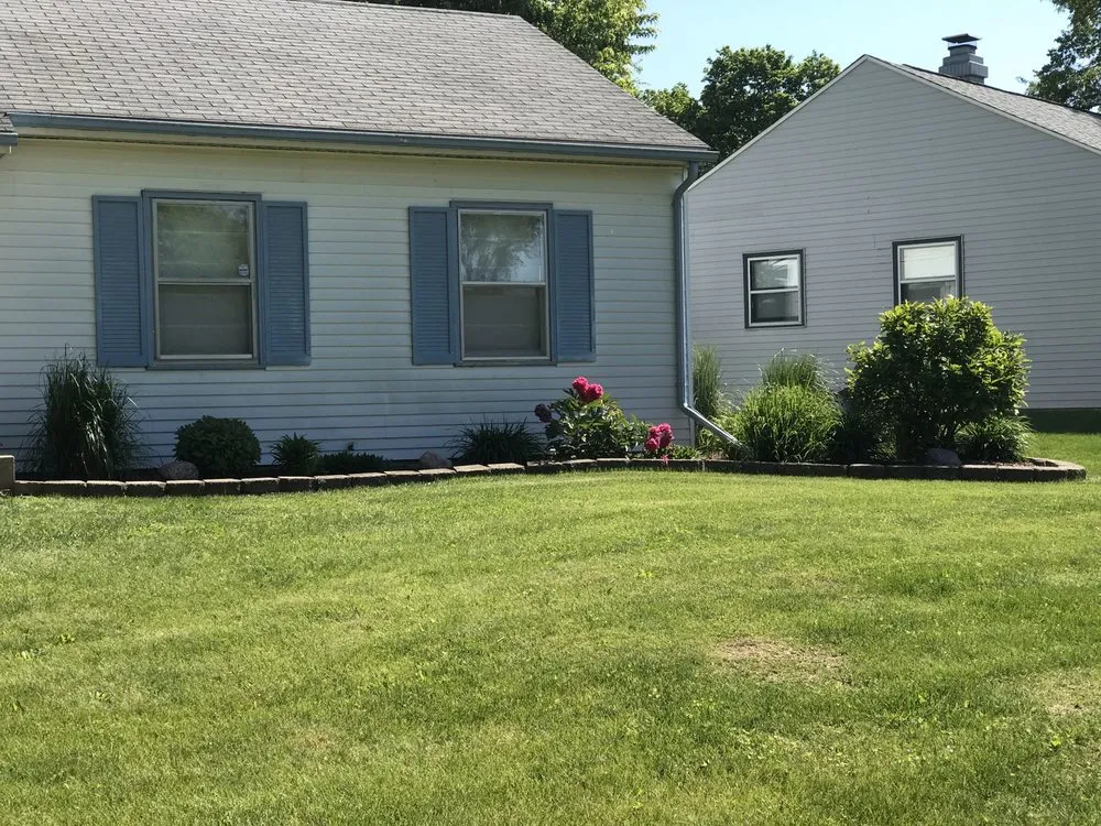 Affordable yard cleanup service experts serving Machesney Park, IL - Another Johnson Creative Landscape