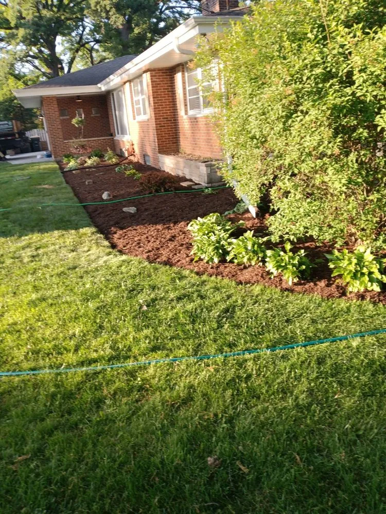Expert landscaping services in Elgin, IL - ANSON Landscape