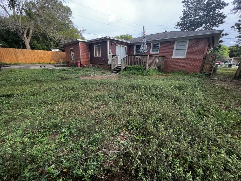 Custom yard cleanup service experts serving Pensacola, FL - Anthony Garbisons Lawn Care